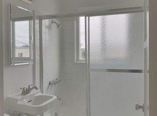 2055 Emerald St, San Diego, CA 92109