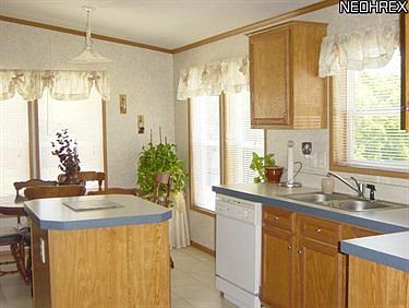 2nd image of 661 Kingfisher Ct