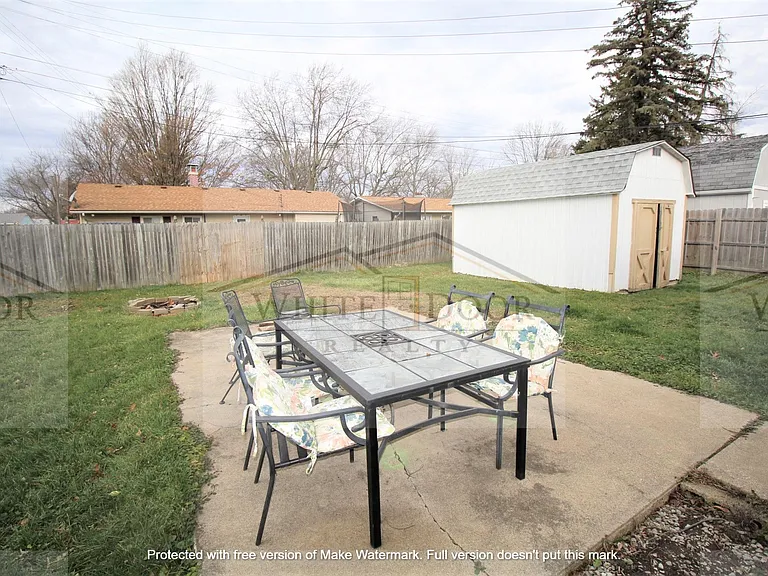 1417 Rochelle Dr — Photo 9