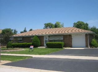 9721 Meade Ave, Oak Lawn, IL 60453