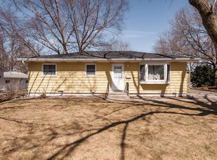 415 6th St NE, Stewartville, MN 55976