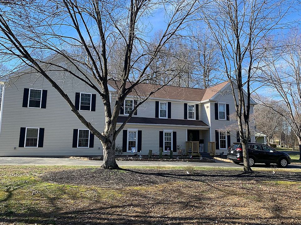 2nd image of 1212 Richmond Dr