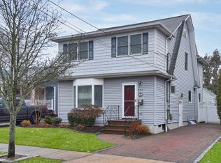 2332 Webster St, Bellmore, NY 11710