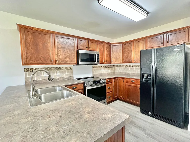 110 Auburn Cir — Photo 10