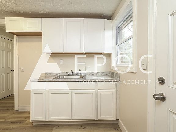 5th image of 1021 Richland St Unit B