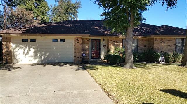 1st image of 2709 Trail Oak Ct