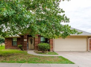805 S Mulberry St, Ennis, TX 75119