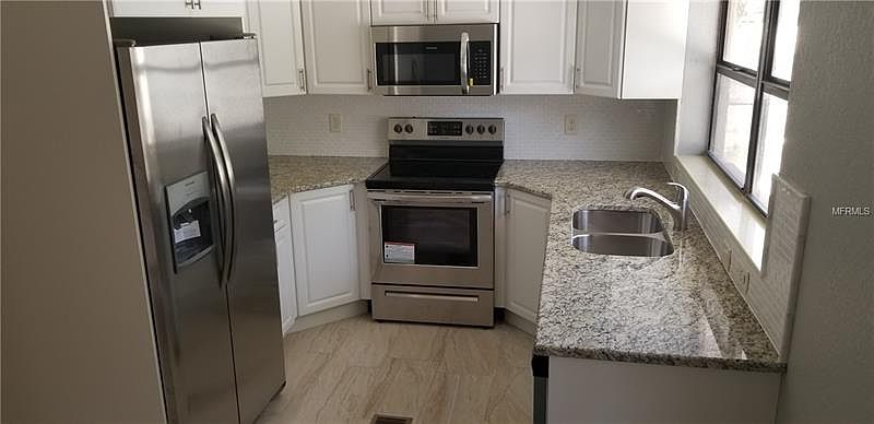 1st image of 6807 N Willow Ave
