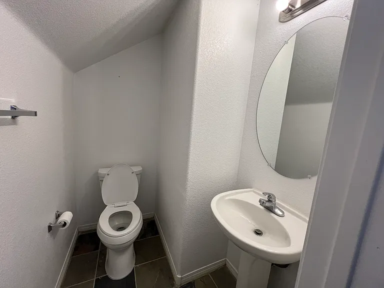 4337 Governors Hill St — Photo 18