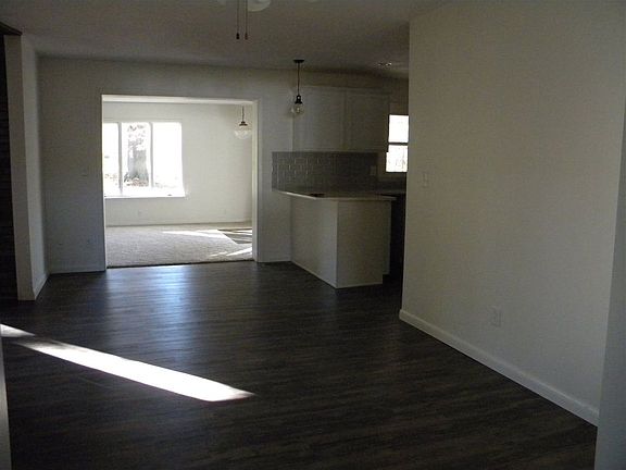 3rd image of 147 N Kibby St
