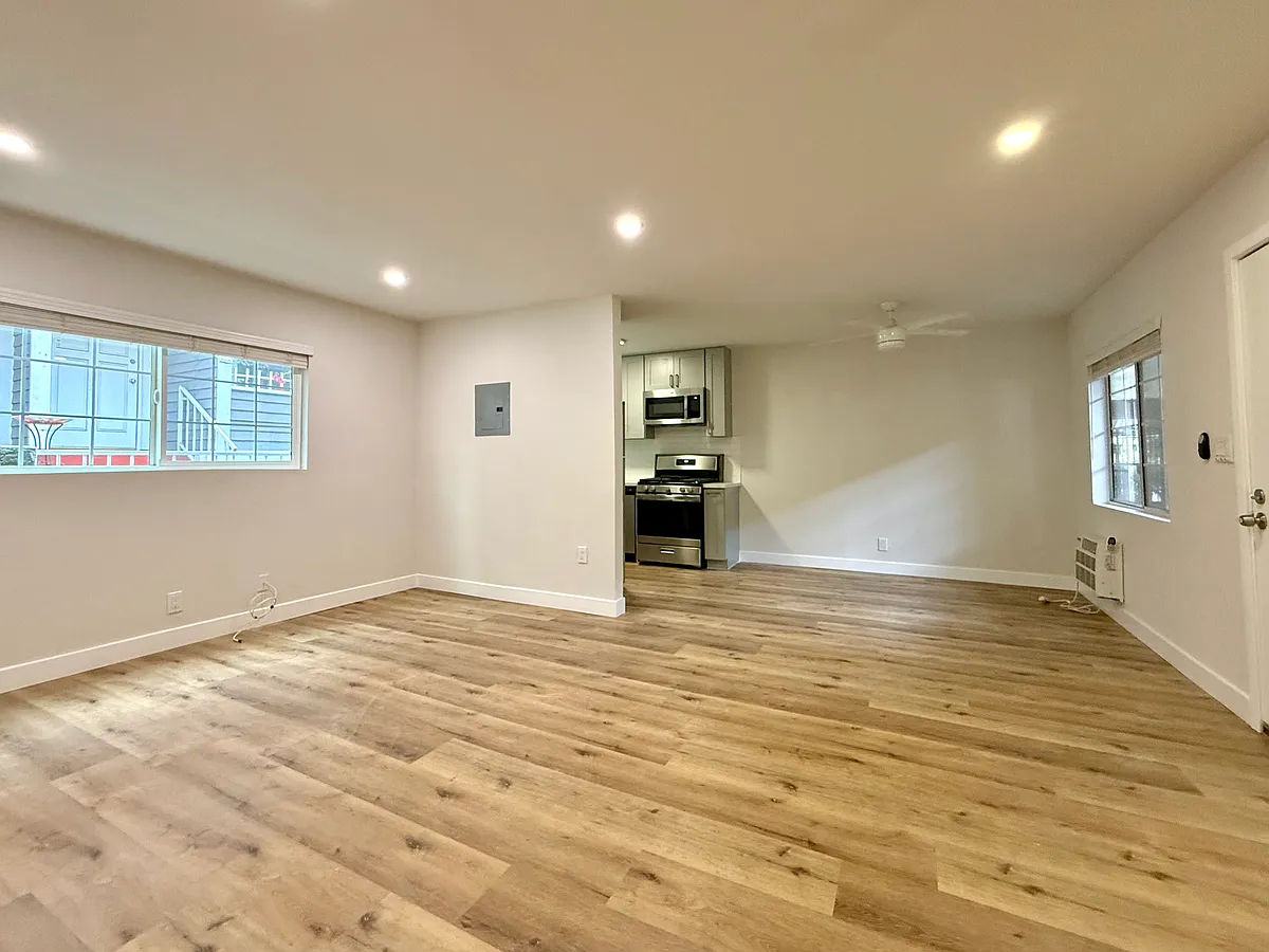 Building Photo - 6938 Kester Ave #2