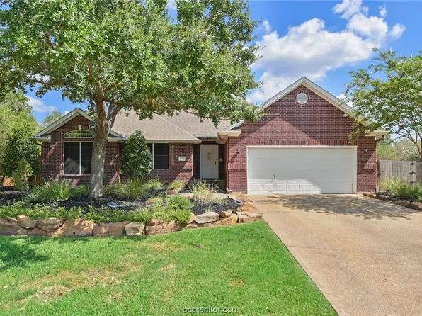 6204 London Cir, Bryan, TX 77802