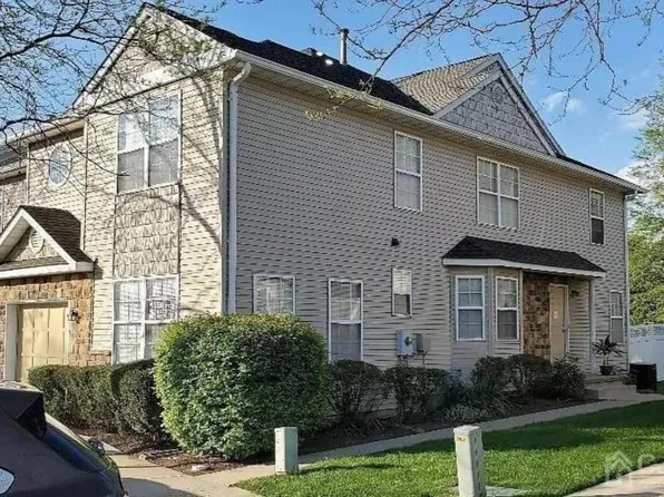 405 Cobblestone Ct, Monmouth Junction, NJ 08852