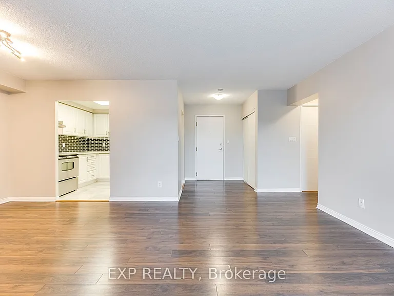 135 Hillcrest Ave #205 — Photo 3