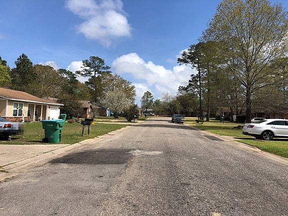 5th image of 125 Faust Dr