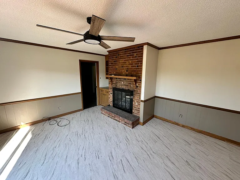1653 Elijah Loftin Rd — Photo 4