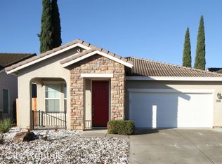 10058 Blossom Ridge Dr, Elk Grove, CA 95757