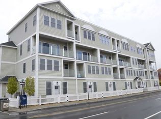 33 Ocean Blvd #11, North Hampton, NH 03862