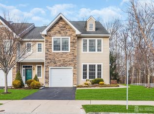 41 Osprey Dr, Old Bridge, NJ 08857
