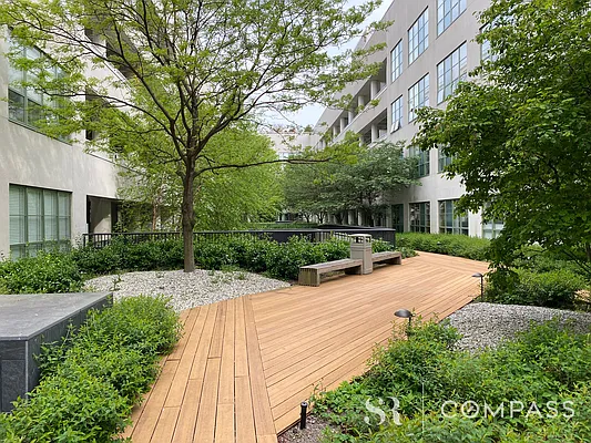 Sold by Compass | media 20