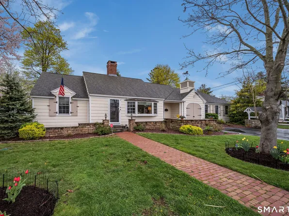 6 Cedar Island Avenue, Clinton, CT 06413