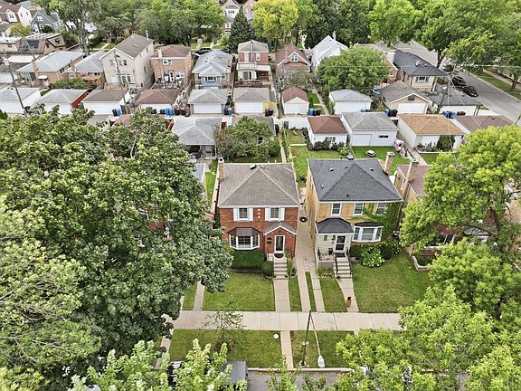 2nd image of 5046 N Rutherford Ave