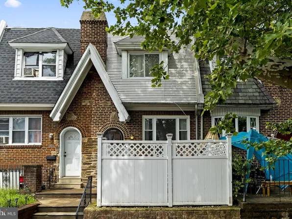 923 Anchor St, Philadelphia, PA 19124