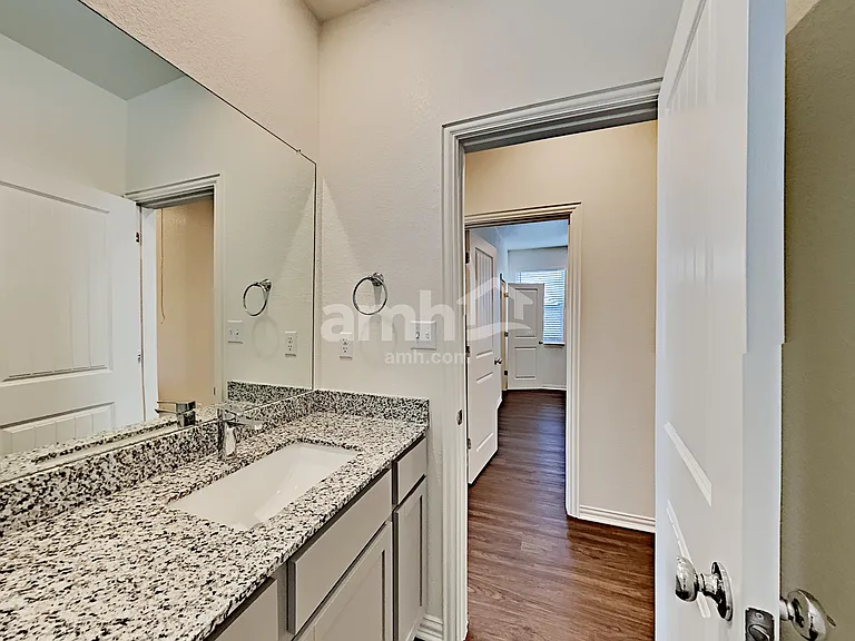 2733 Lillybrook Ln — Photo 15