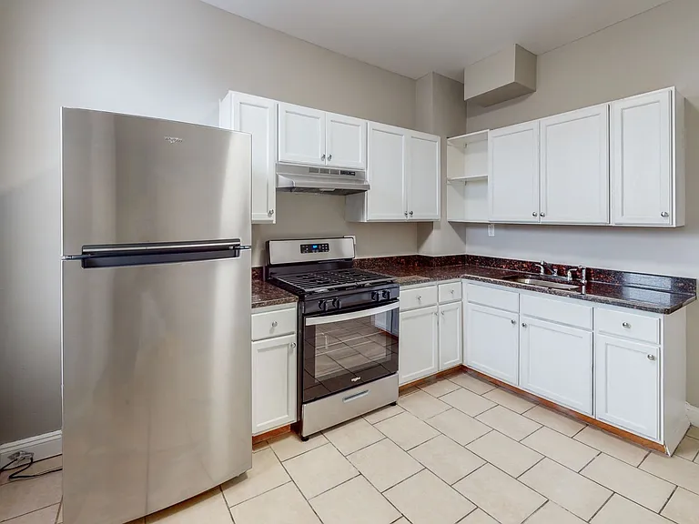 2867 Mayfield Ave — Photo 12