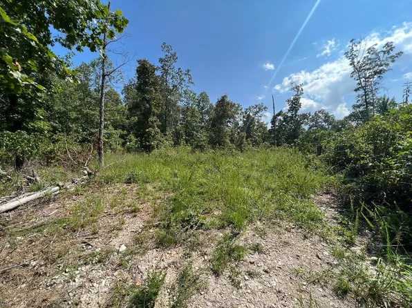 6421 Parliament Dr, Harrison, AR 72601