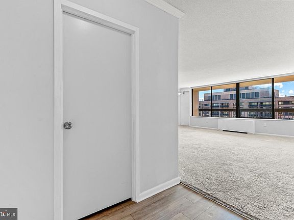 5th image of 3701 S George Mason Dr Unit 2504N