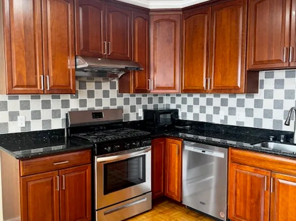 832 Grafton Ave #Top, San Francisco, CA 94112