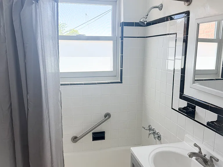 5027 Sargent Rd NE — Photo 13