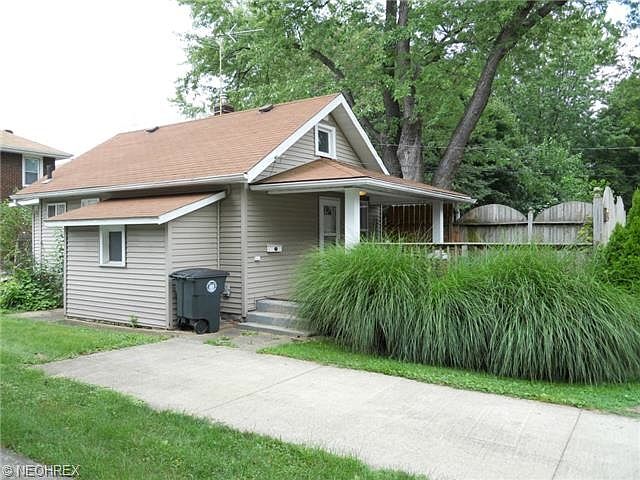 1st image of 138 E Emerling Ave