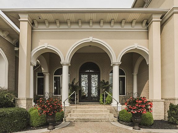 2nd image of 1110 Plantation Blvd
