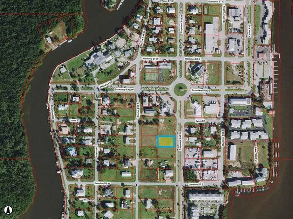 2 Copeland Ave S, Everglades City, FL 34139