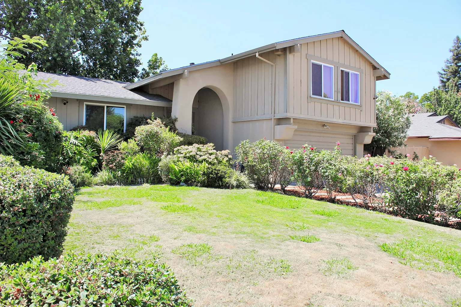 7970 Caceres Way photo 1