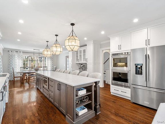 2nd image of 9 Lockwood Road