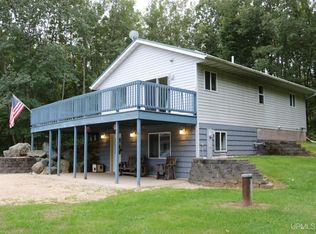 N18787 Forest View Dr, Niagara, WI 54151