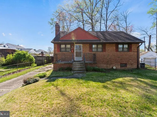 3614 Crest Dr, Annandale, VA 22003