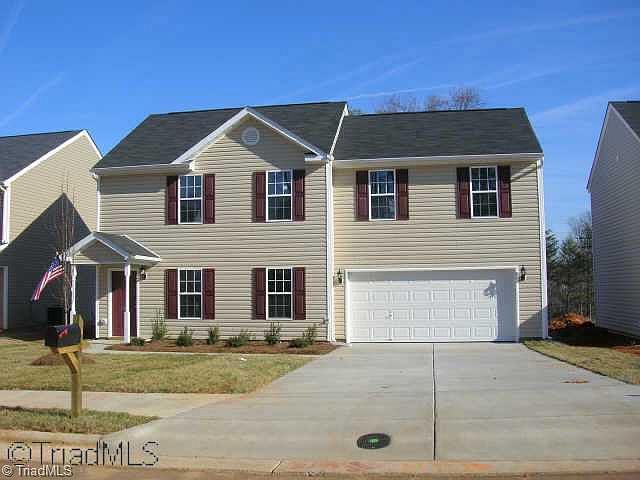 1st image of 148 Drewsbury Dr #B