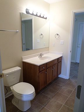 3rd image of 1755 Galbraith Rd APT 912