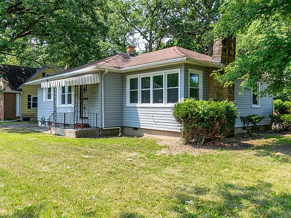 3rd image of 4602 Euclid Ave
