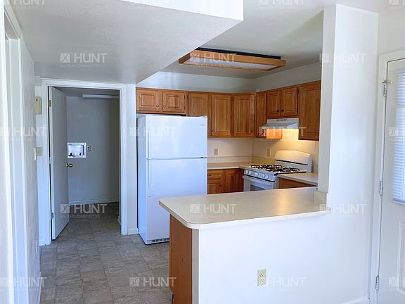 3rd image of 220 Bossier Rd