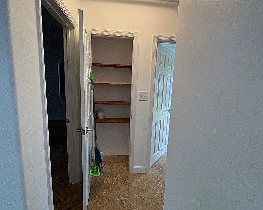 5th image of 344 Payne Dr