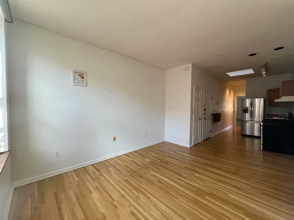 85 Jefferson Street image 6 of 18