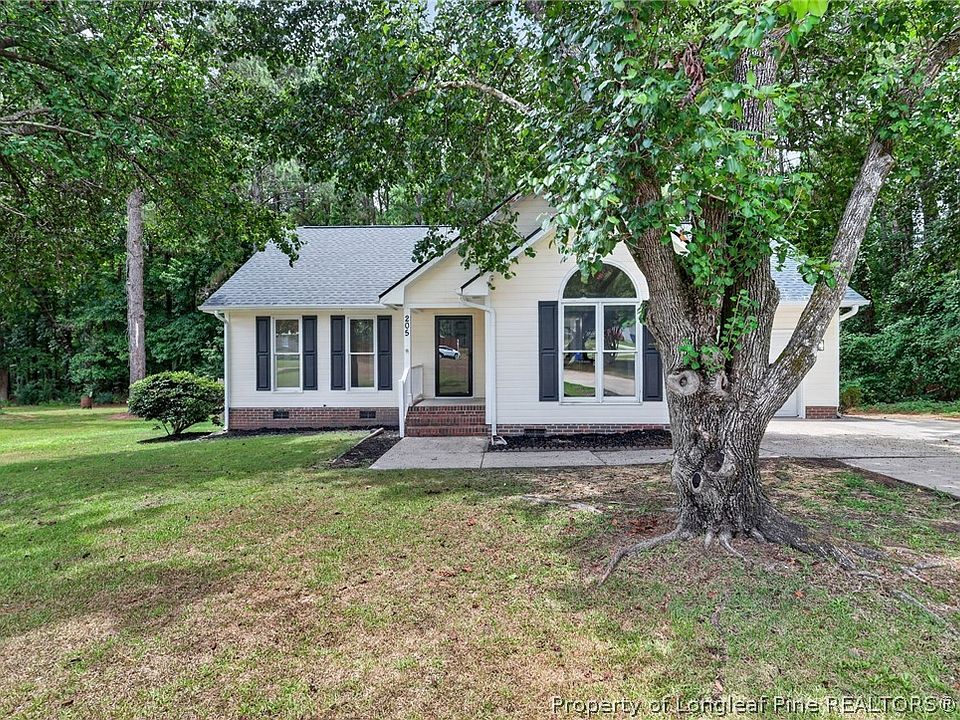 1st image of 205 Whitechapel Ln