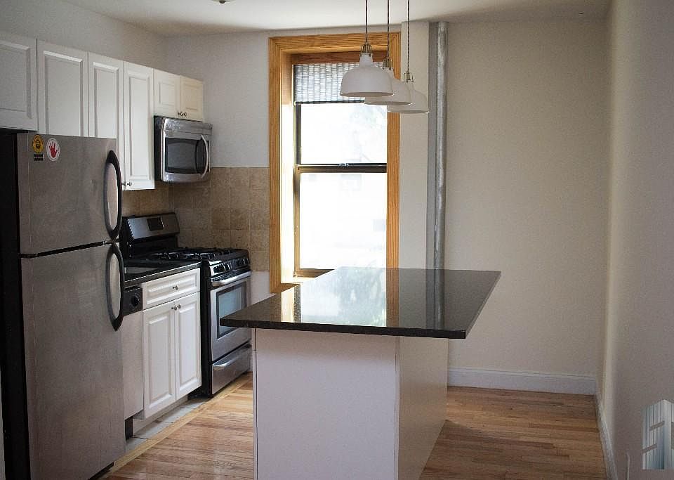 1st image of 686 W 204th St APT 1C