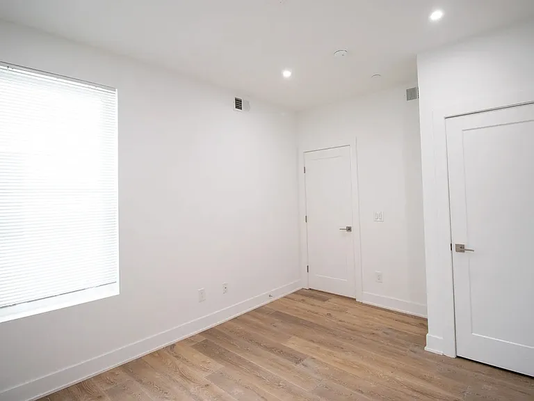 1740 N 22nd St #5 — Photo 19