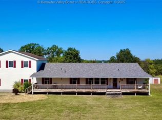 507 Gritt Rd, Buffalo, WV 25033